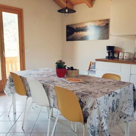 Confortable Chalet Avec Magnifique Vue En Gruyere. 沙尔梅 外观 照片