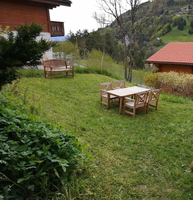 Confortable Chalet Avec Magnifique Vue En Gruyere. 沙尔梅 外观 照片