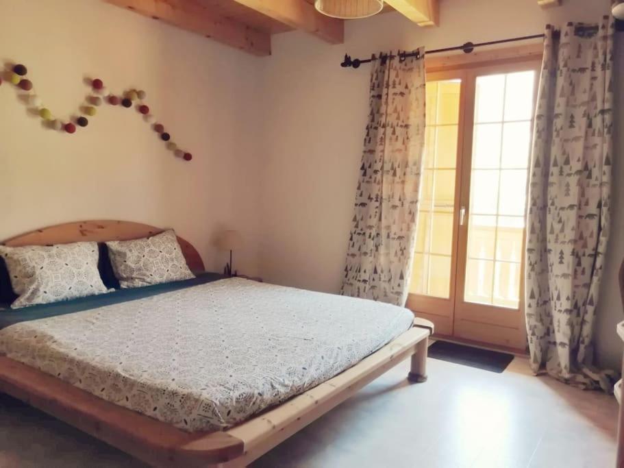 Confortable Chalet Avec Magnifique Vue En Gruyere. 沙尔梅 外观 照片